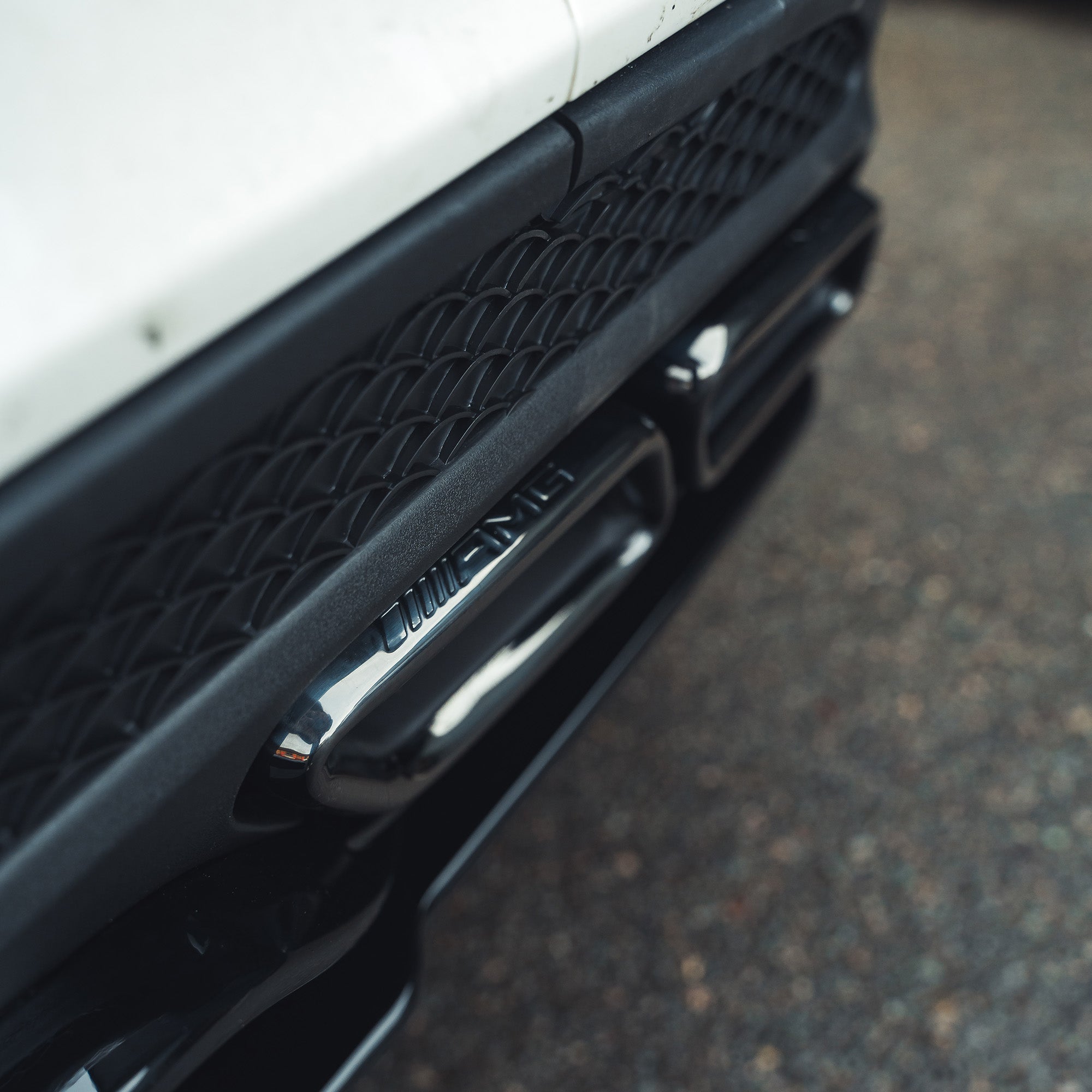 MERCEDES C-CLASS SALOON/ESTATE W205 GLOSS BLACK DIFFUSER & BLACK TIPS