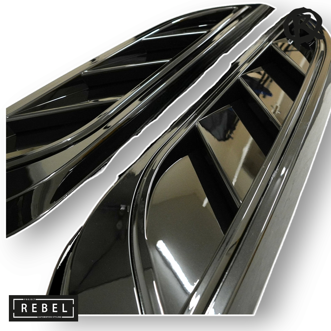 Defender L663 Gloss Black Bonnet Insert v3