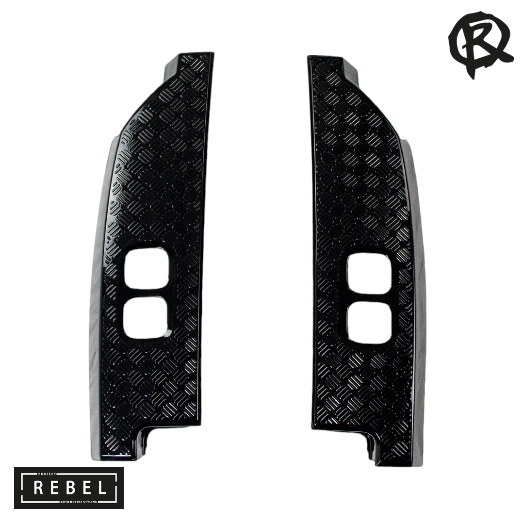 Defender L663 Chequer Plate Tail Lamp Covers - 90/110/130