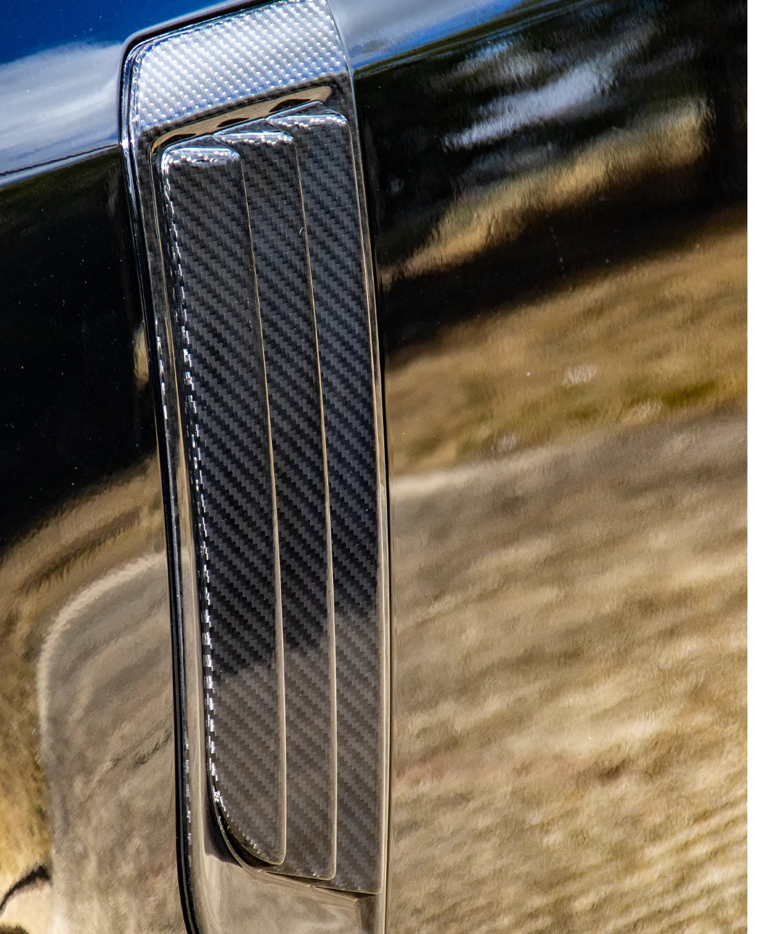 Defender L663 Carbon Fibre Side Vents